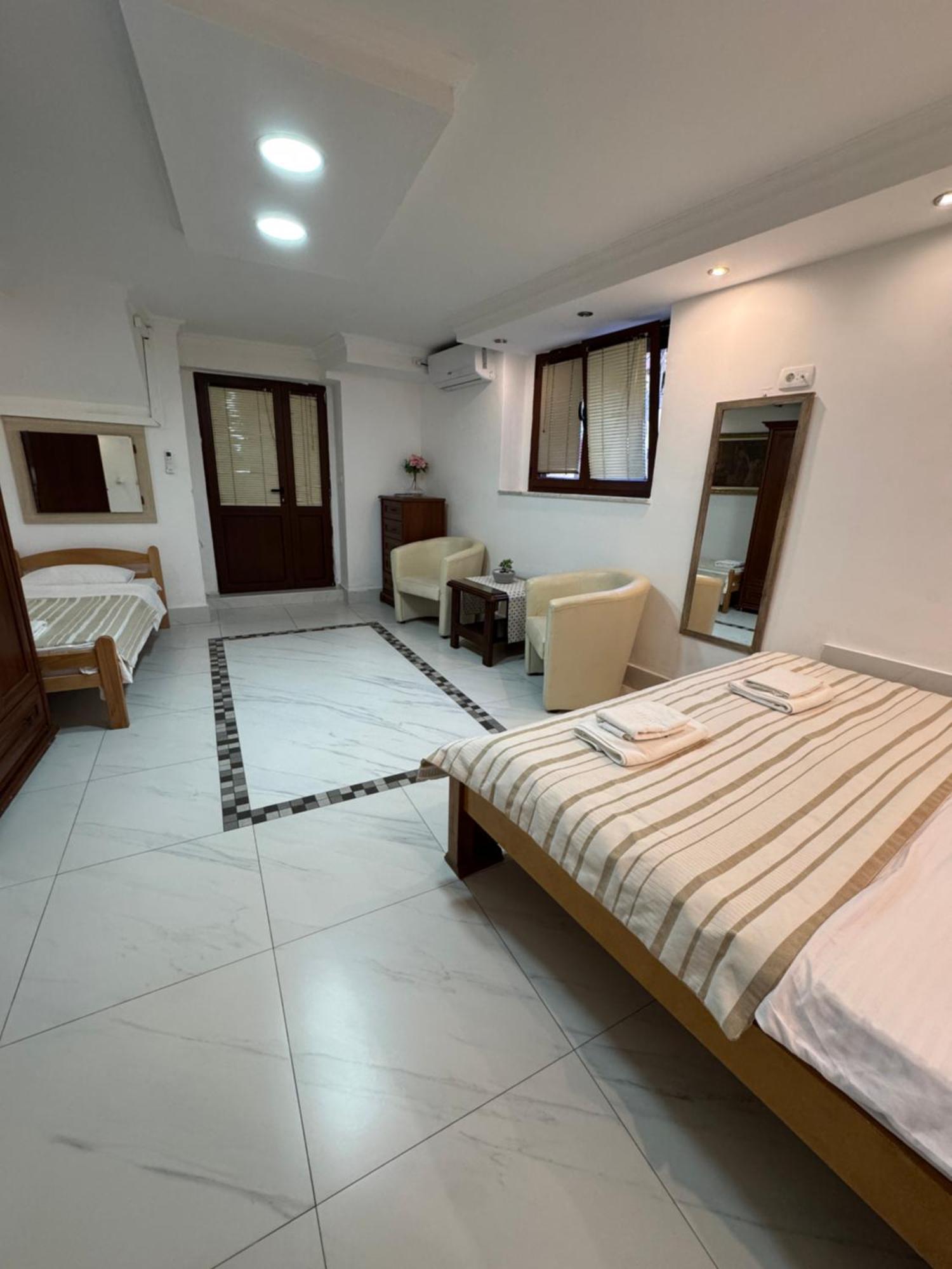 Vita Mundo Hotel Kotor Eksteriør bilde