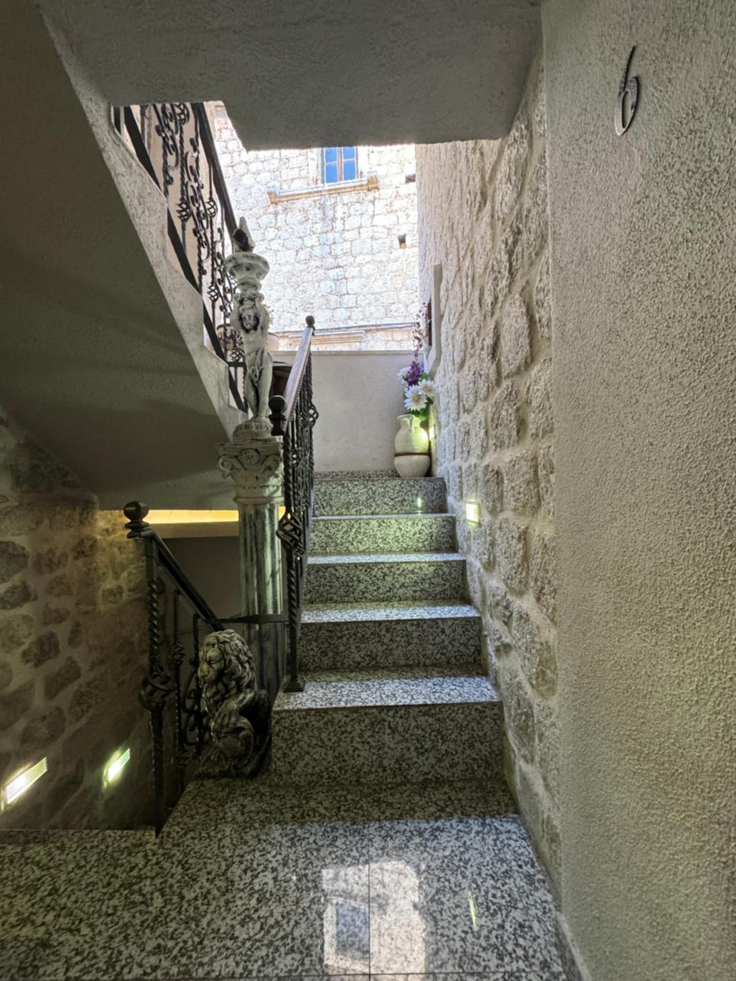 Vita Mundo Hotel Kotor Eksteriør bilde