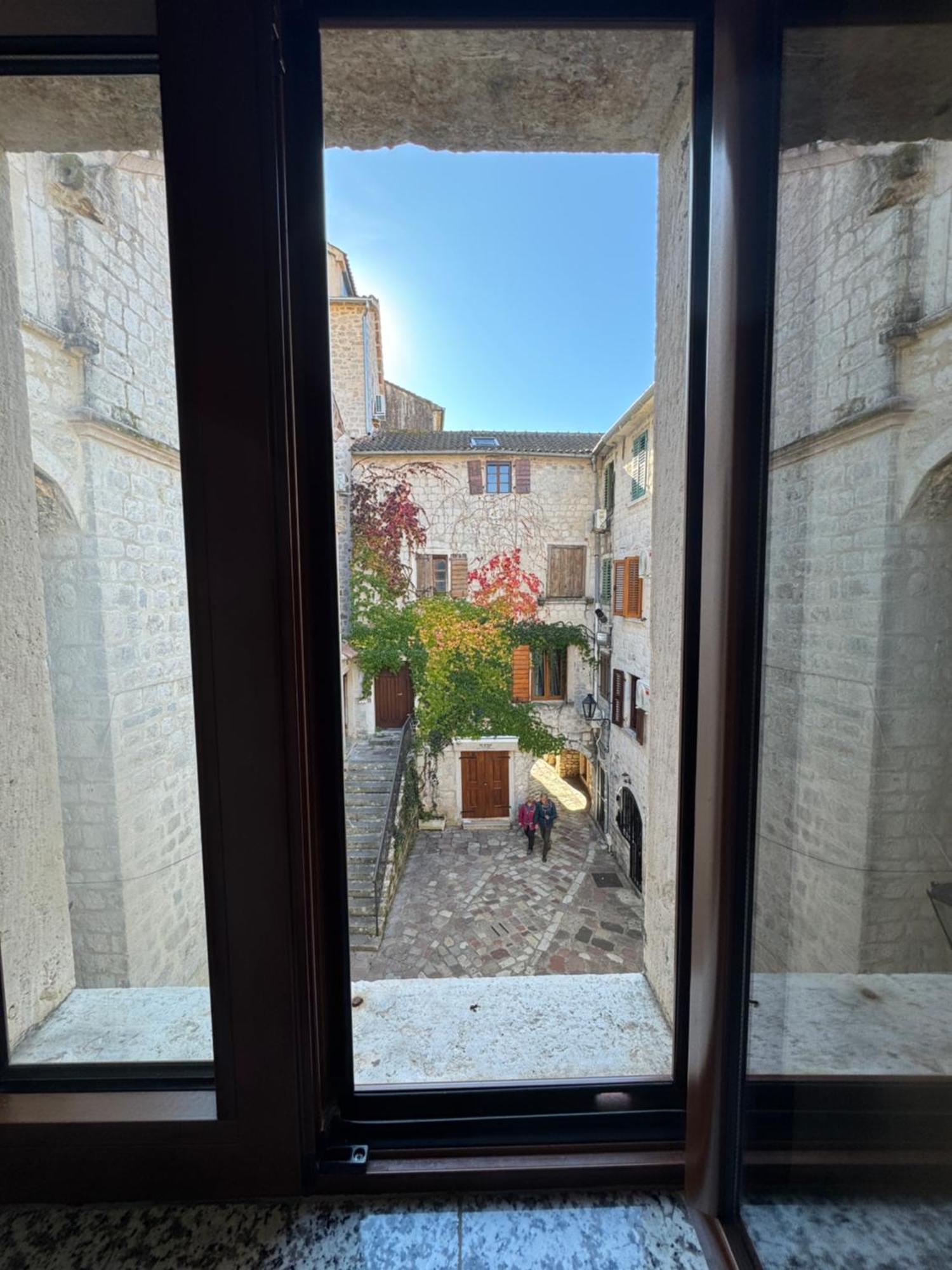 Vita Mundo Hotel Kotor Eksteriør bilde