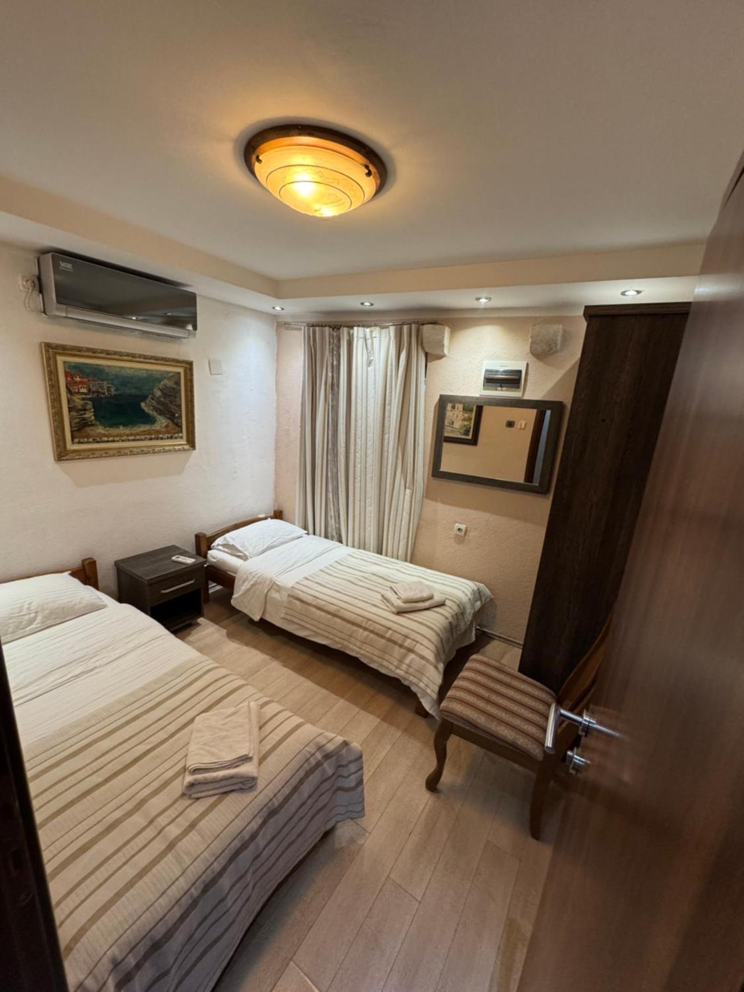 Vita Mundo Hotel Kotor Eksteriør bilde